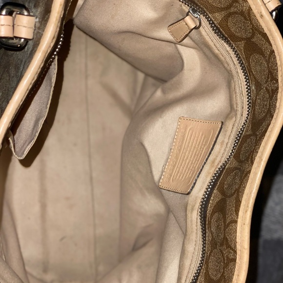 Coach purse - Picture 3 of 7